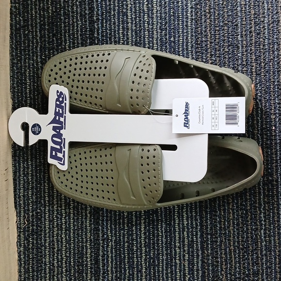 Floafers Other - New FLOAFERS Country Club 4 GREEN Loafers Sz 11D